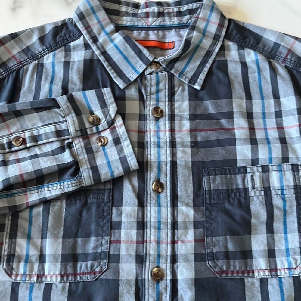 The North FaceβPlaid Double Pocket Button Up Shirt Sz. M